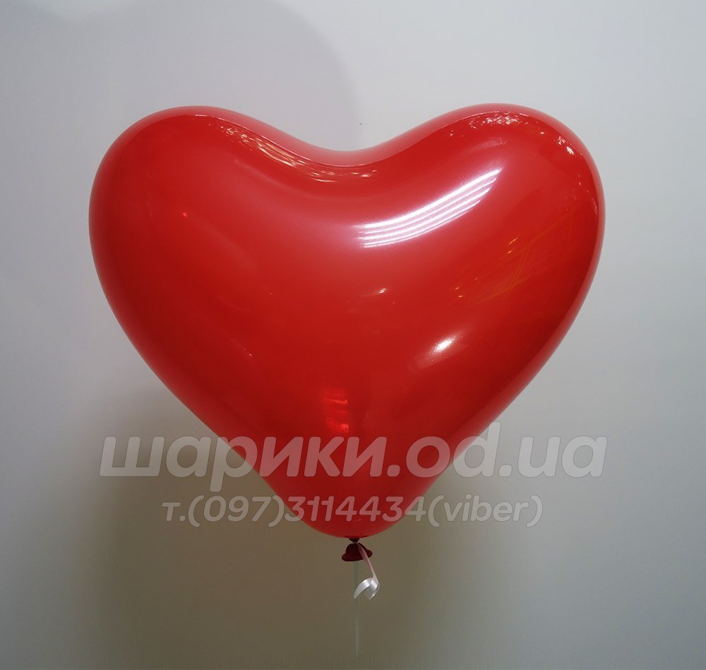 Кулька серця червоного кольору