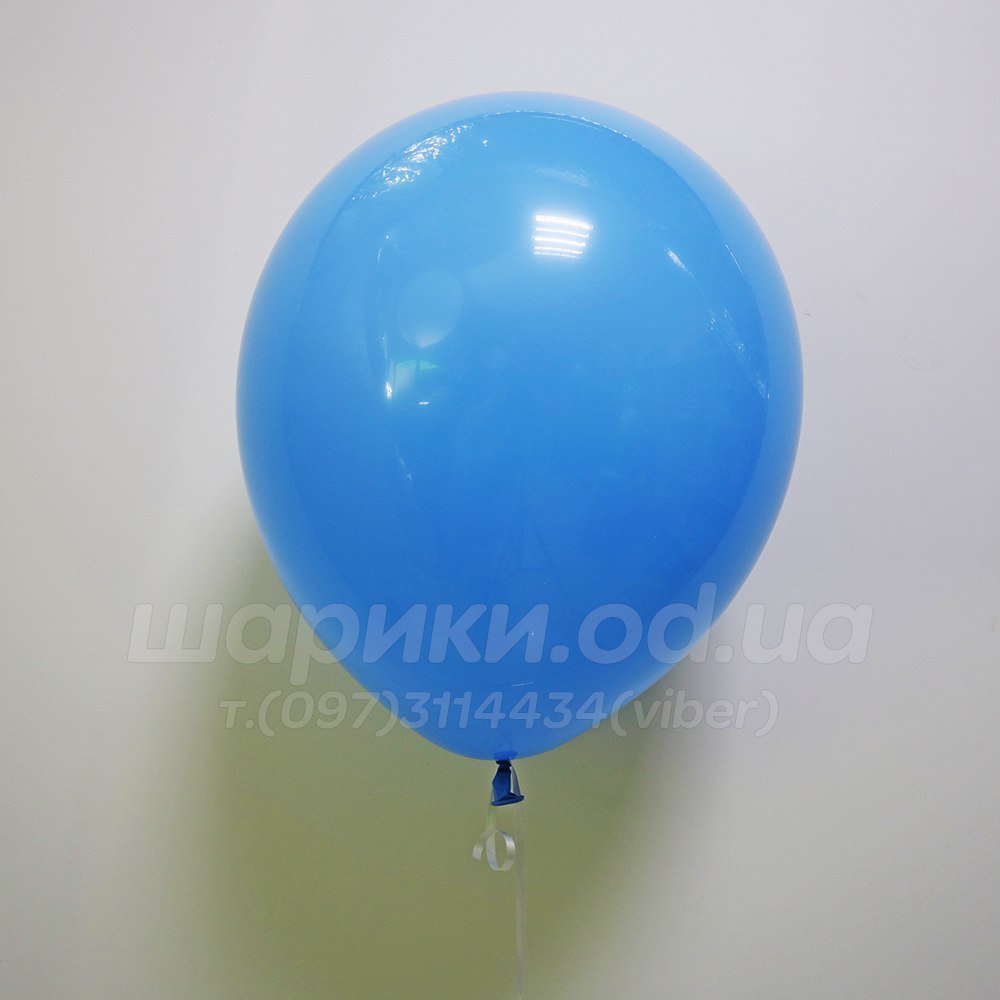Блакитна гелієва кулька